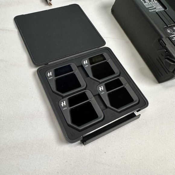 DJI Mavic 3 Cine Combo Drone - Picture 5 of 8